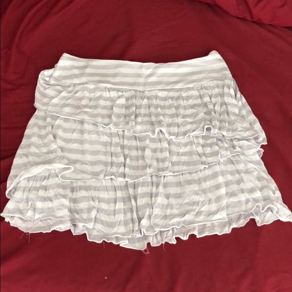 Ruffled white and grey striped skirt